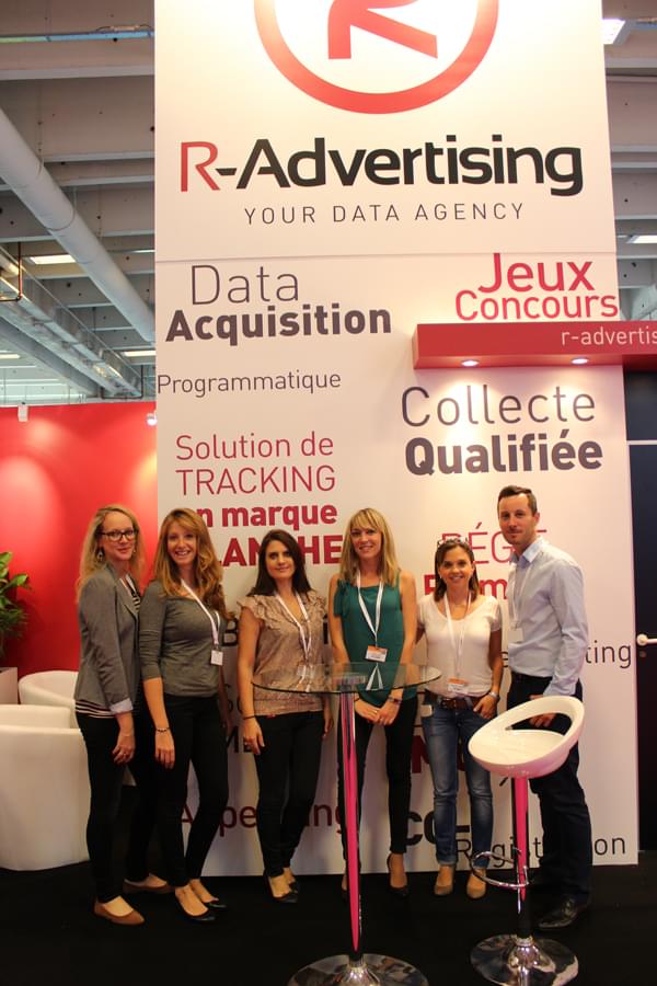 R Advertising
